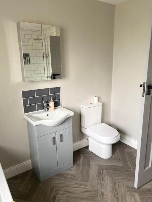 Fully Refurbished House Holiday home Belfast